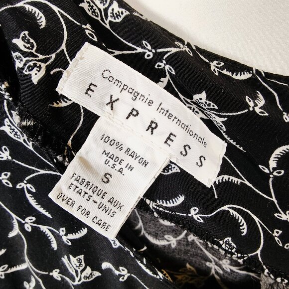 Express Women's Floral Jumpsuit - Picture 3 of 10